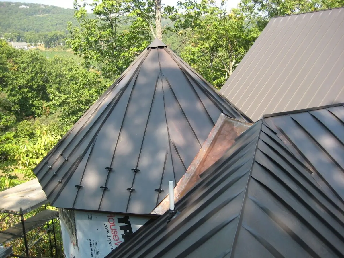 Professional Roof Tarp Installation by Craftsman Roofing in Aiea